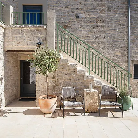 Stanza Campitelli For Up To 21 People In Istria With Private Pool And Pet Friendly * Bale