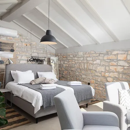Stanza Campitelli For Up To 21 People In Istria With Private Pool And Pet Friendly Villa