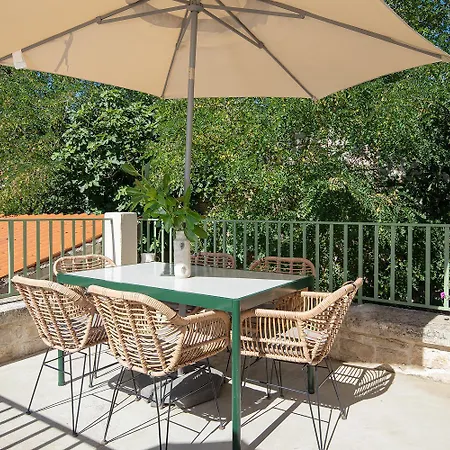Stanza Campitelli For Up To 21 People In Istria With Private Pool And Pet Friendly Villa *