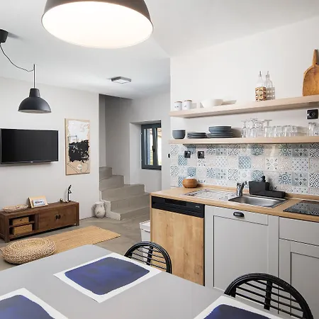 Villa Stanza Campitelli For Up To 21 People In Istria With Private Pool And Pet Friendly Bale
