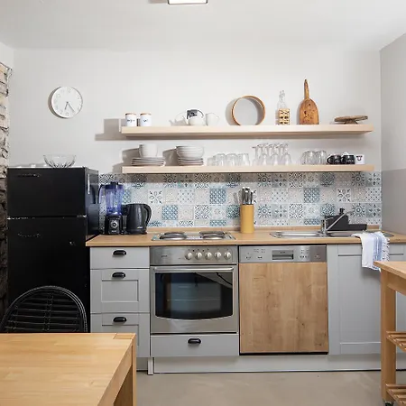 Stanza Campitelli For Up To 21 People In Istria With Private Pool And Pet Friendly Bale