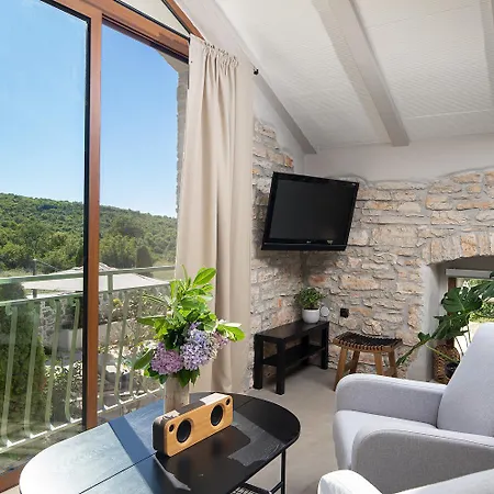 Villa Stanza Campitelli For Up To 21 People In Istria With Private Pool And Pet Friendly