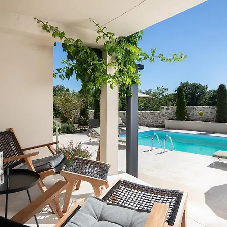 Stanza Campitelli For Up To 21 People In Istria With Private Pool And Pet Friendly Villa